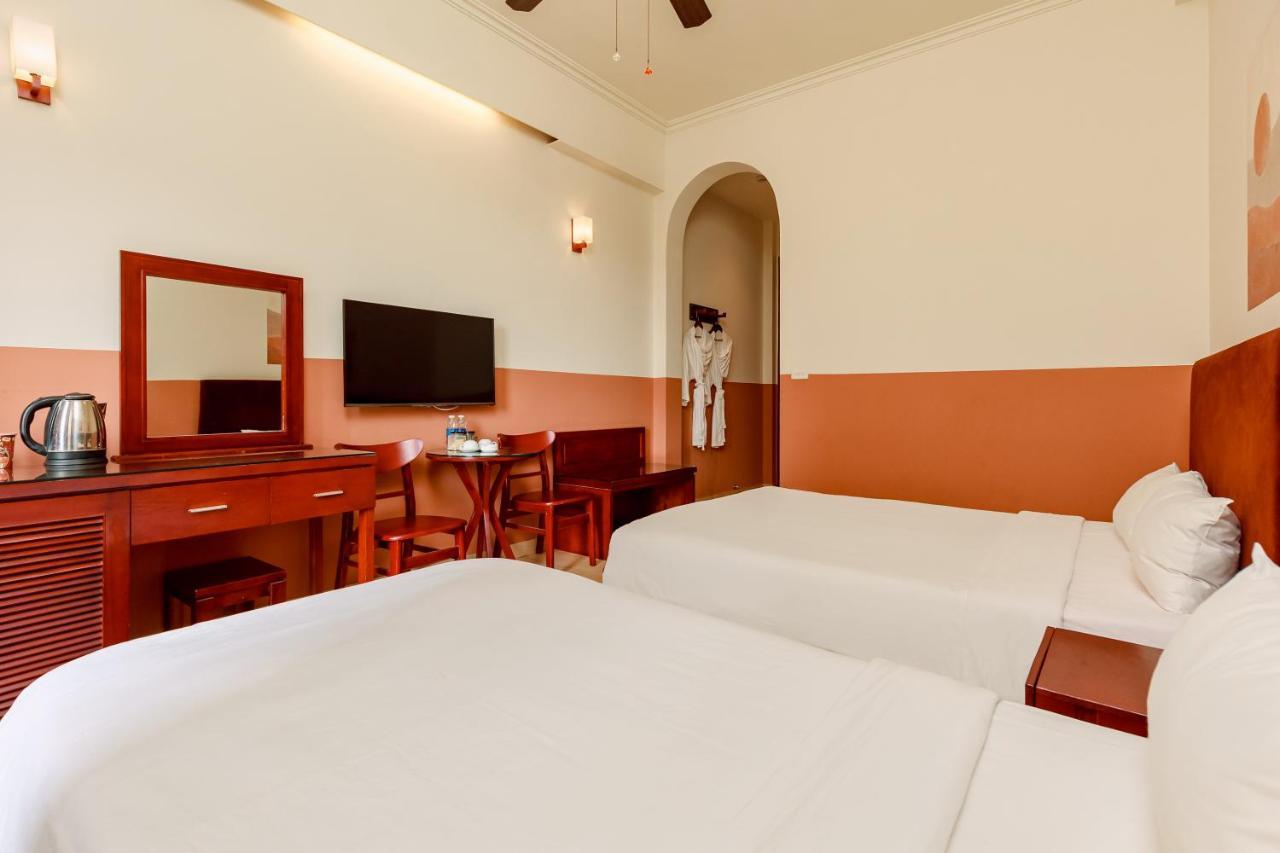 Super Oyo Capital O 1173 Le Grand Hanoi Hotel - The Ruby Bagian luar foto