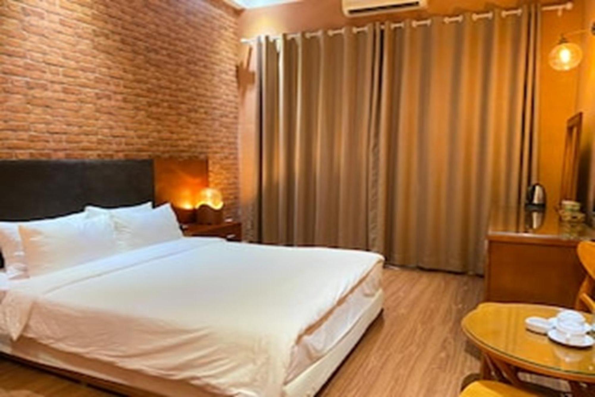 Super Oyo Capital O 1173 Le Grand Hanoi Hotel - The Ruby Bagian luar foto