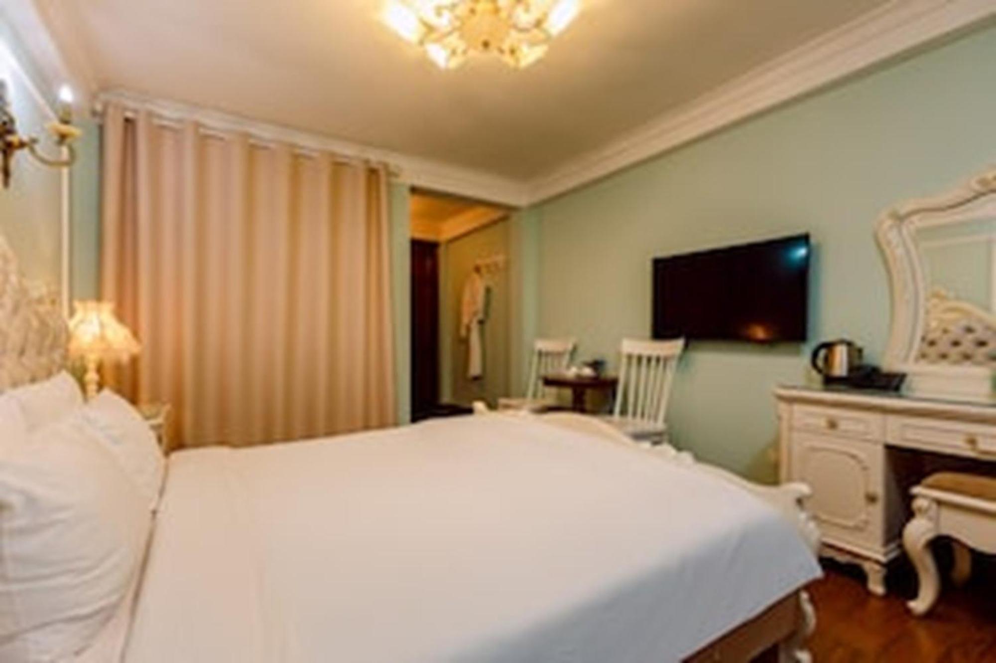 Super Oyo Capital O 1173 Le Grand Hanoi Hotel - The Ruby Bagian luar foto
