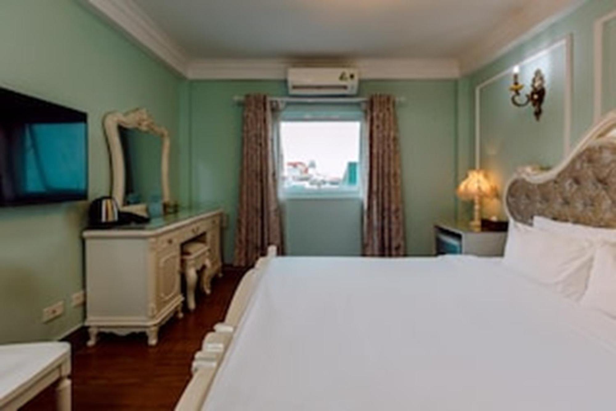 Super Oyo Capital O 1173 Le Grand Hanoi Hotel - The Ruby Bagian luar foto