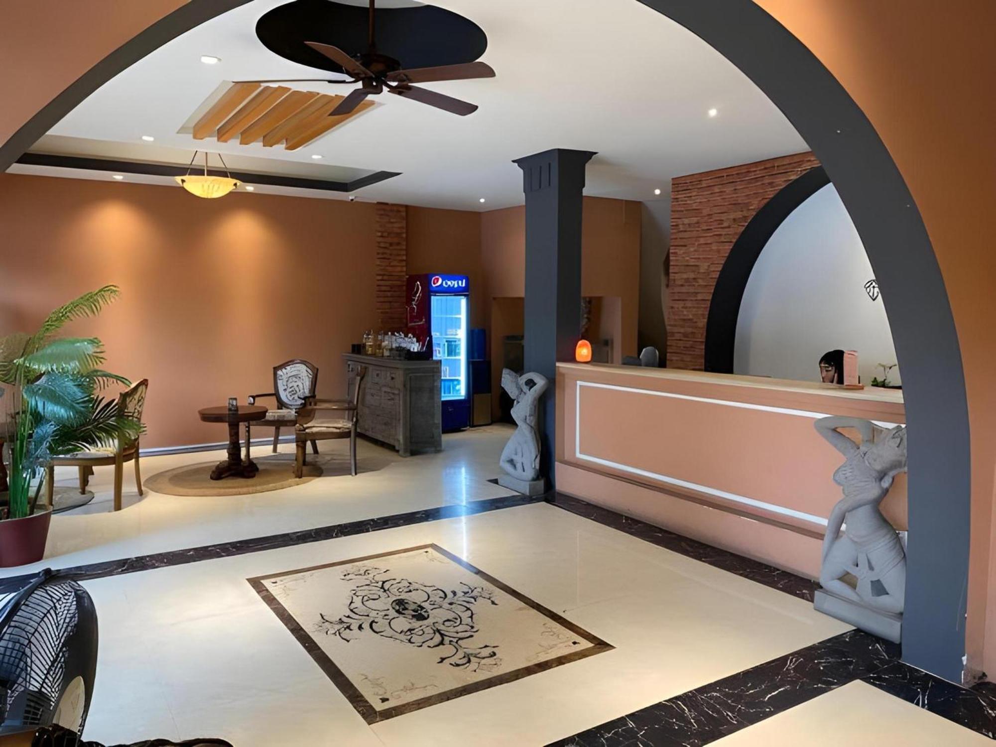 Super Oyo Capital O 1173 Le Grand Hanoi Hotel - The Ruby Bagian luar foto